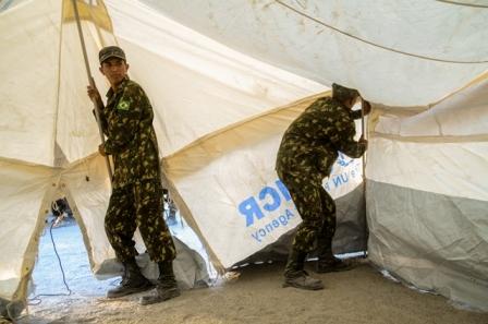 Exército constrói ABRIGO para até 270 IMIGRANTES