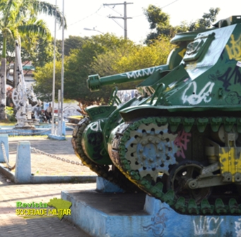 Museu / Praça dos Ex-combatentes é totalmente vandalizada