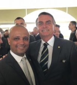 MAJOR VITOR HUGO é indicado por BOLSONARO para ser líder do GOVERNO na CÂMARA