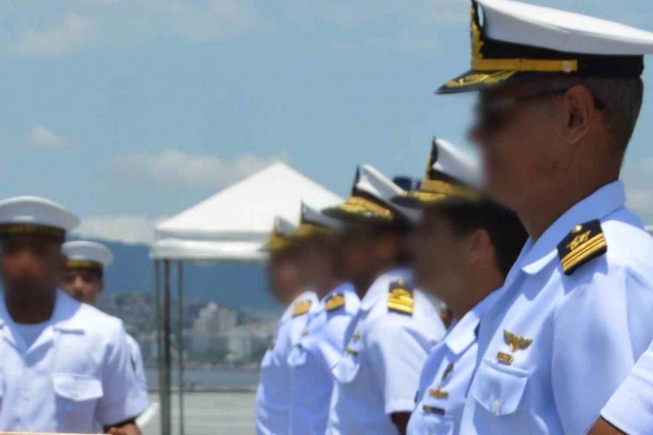Marinha restabelece pagamento de Capitão de Corveta que é ex-prefeito e recebe salário em mais três empregos públicos