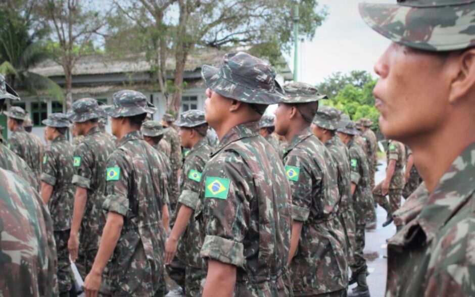 Exército: Nova diretiva que determina alistamento de mais indígenas em quartéis da Amazônia agrada esquerda