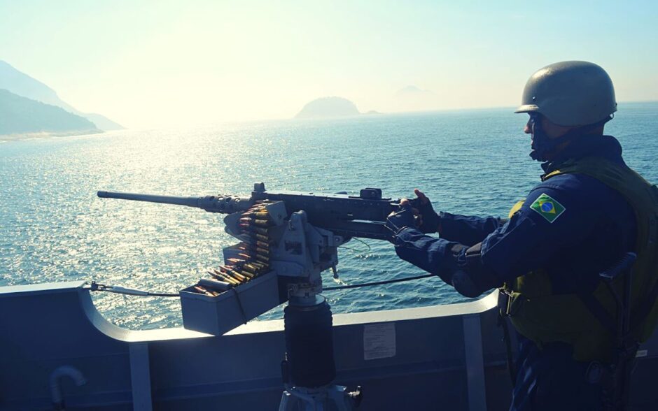 Incomum! Marinha reforma militar com graduações que foram de Cabo a Primeiro-Sargento na mesma portaria