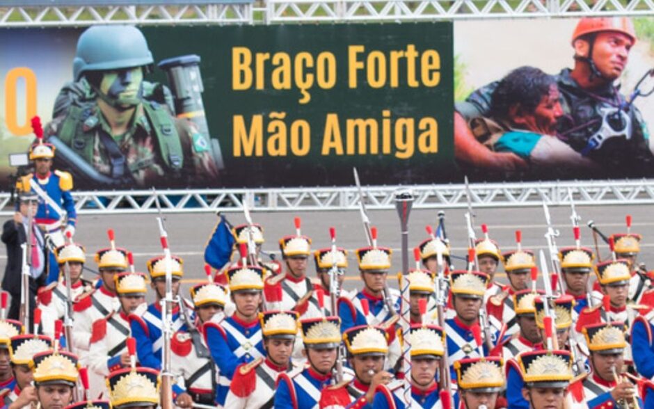 Comando do Exército determina estimulo ao amor pelo Brasil, civismo e aspirações legítimas da sociedade. Portaria vale a partir de 1 de março