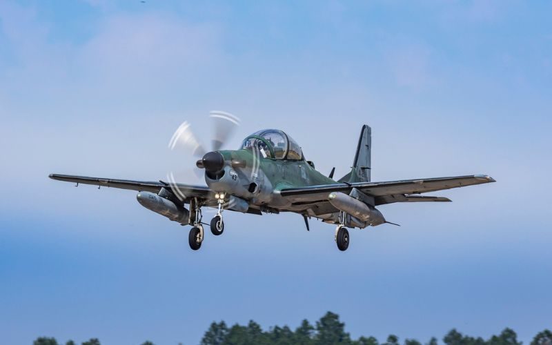 Super-Tucano durante operação Escudo Yanomami - Flickr/Força Aérea Brasileira