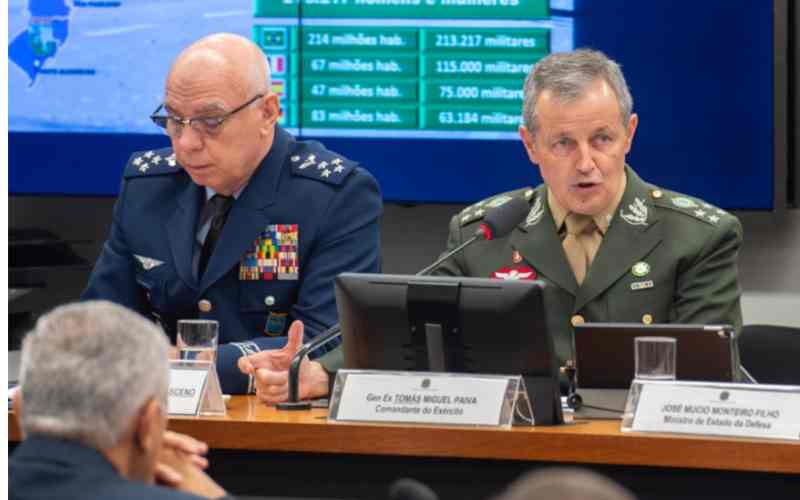 Comandante do Exército expõe números e desafios das forças armadas