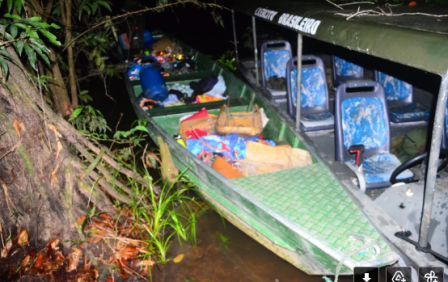 Militares do Exército Brasileiro capturam 10 estrangeiros com drogas na Amazônia