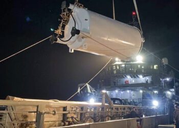 Marinha transporta oxigênio para o Amapá para enfrentar emergência na saúde pública