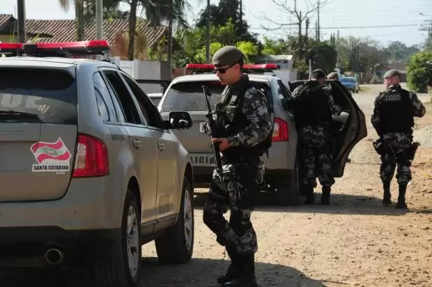 Concurso para Polícia Militar de Santa Catarina: o que estudar para o cargo de soldado? Seleção oferece 500 vagas com iniciais de R$ 6.000,00