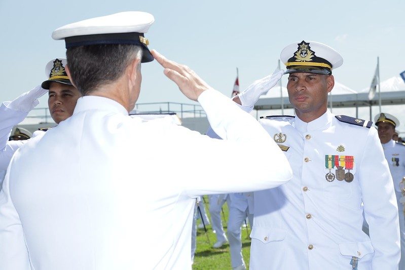 O que é preciso para entrar na Marinha?