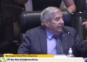 General Heleno à CPI dos Atos Antidemocráticos: “Não existe politização do GSI”