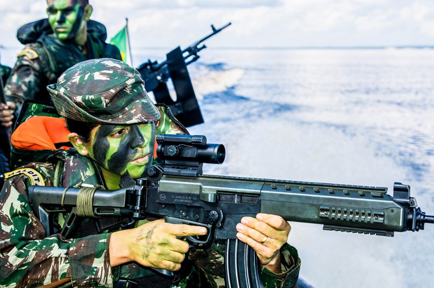 Concurso Militar Feminino: quais as opções de ingresso nas forças armadas para mulheres? Veja as oportunidades e comece a se preparar