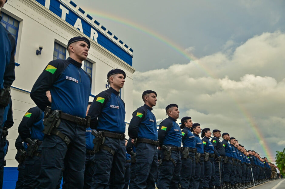 Inscrições prorrogadas para o concurso da Polícia Militar do Acre; salários iniciais até R$ 10.423,73. Veja como se inscrever