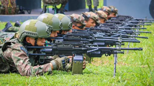 Exército Brasileiro abre seleção para sargentos na 12º Região Militar; basta ter nível técnico