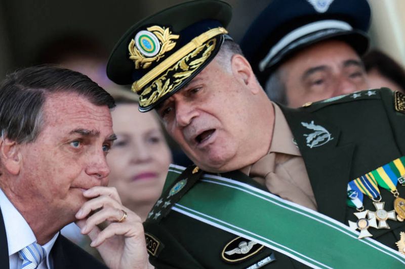 “20 anos de problemas por 20 dias de glória” Ex-Comandante do Exército foi contra proposta de golpe, diz Paulo Generoso