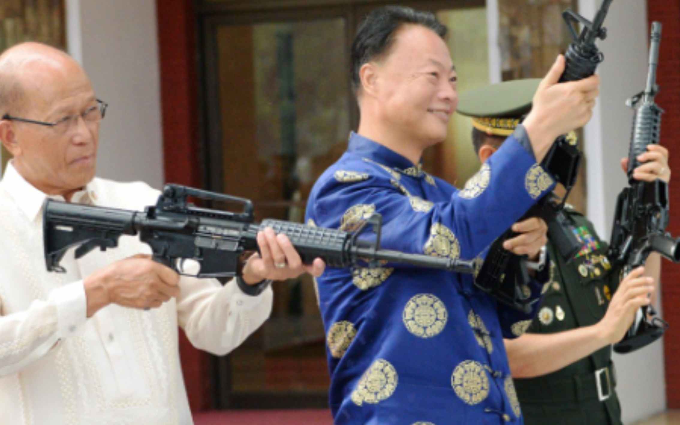 Alerta: site do Comando Militar dos EUA diz que chineses entregam armamentos atrasados e problemáticos para seus aliados