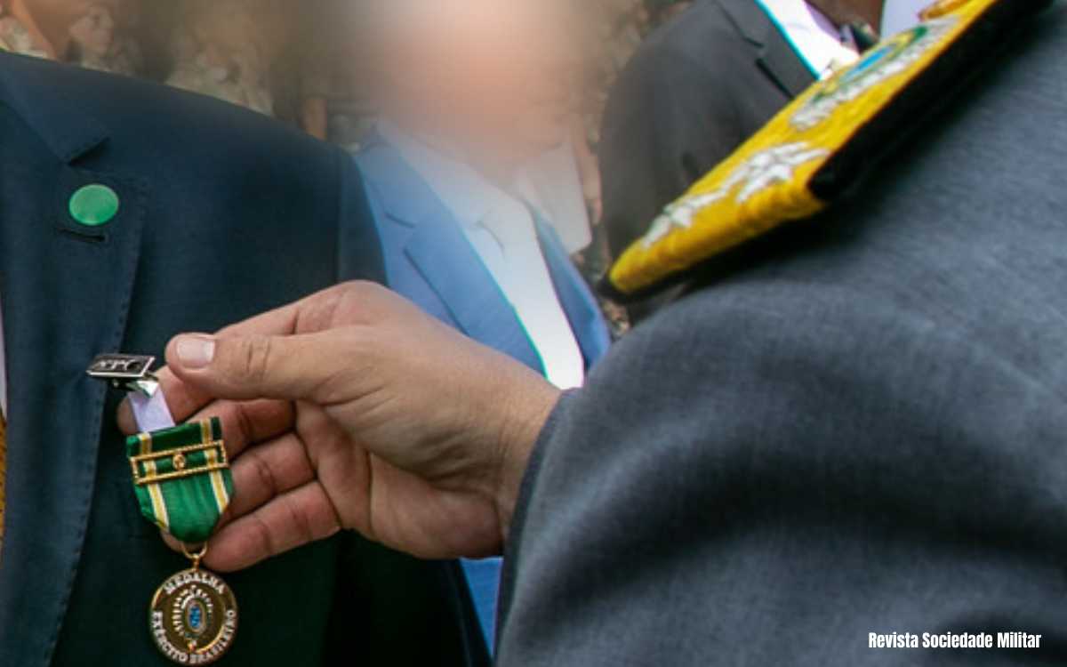 Generais da reserva: mesmo com Lula, ex-chefes de setores do Exército, Marinha e FAB ocupam estatais e salários surpreendem