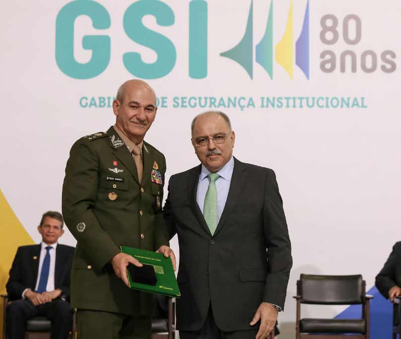 GSI será reforçado por Fuzileiros navais e oficial do centro de guerra na selva