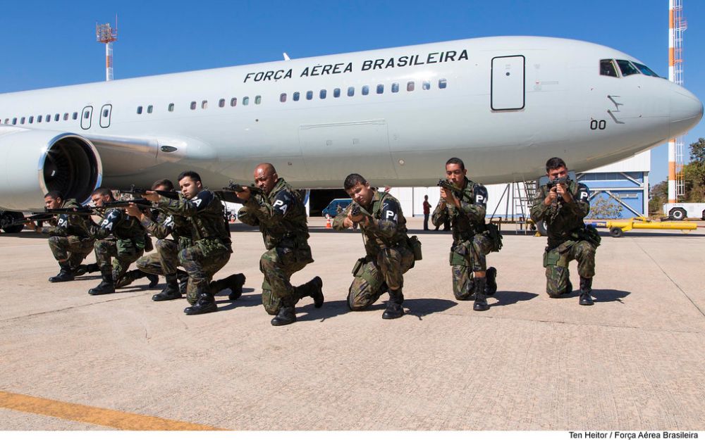 Tropa de segurança da FAB na base aérea de Porto Velho