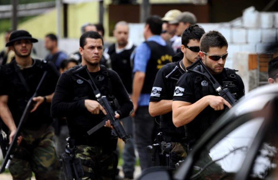 SAIU edital para POLÍCIA CIVIL de Santa Catarina: 60 vagas com salários até R$22.828,99. Confira cargos e participe!