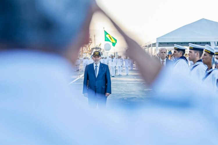 Lula durante cerimônia do dia do Marinheiro onde Comandante da Marinha fez declarações - FFoto: Ricardo Stuckert / PR