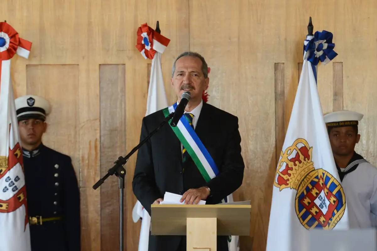 Encontro fechado de Aldo Rebelo com Oficiais Militares sinaliza retorno ao Ministério da Defesa