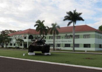 Ex-sargento e ex-soldado do Exército são pegos com 230 kg de cocaína em MS