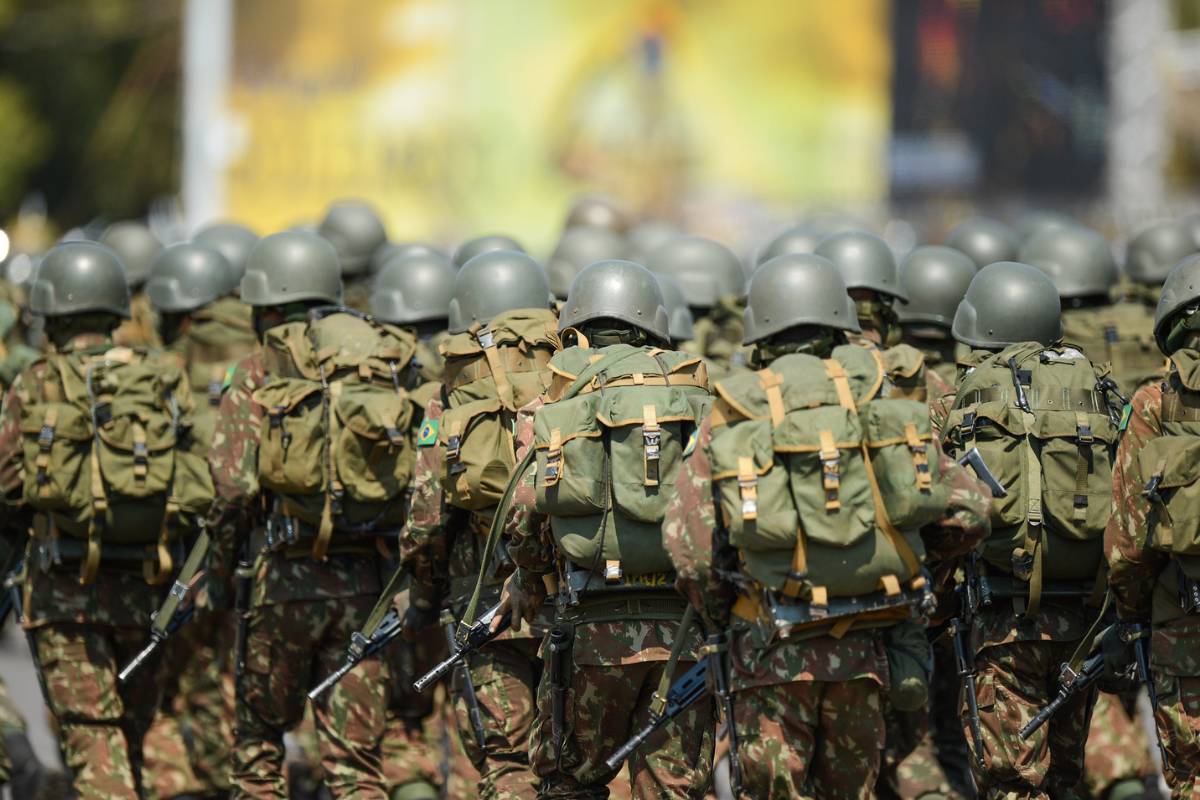 Exército responde a Revista Sociedade Militar sobre criação de comissão para estudar Aumento do Salário dos Militares