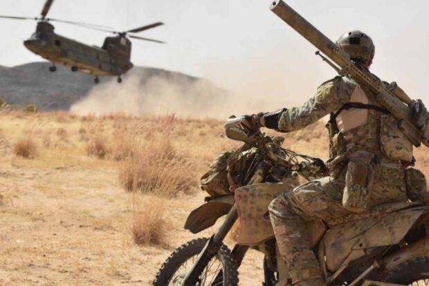 Militar motociclista na Dinamarca