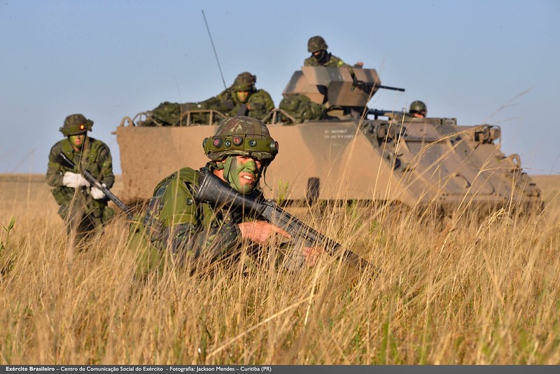 EXÉRCITO abre seleção, sem concurso, para profissionais de diferentes áreas; veja como se inscrever e quem pode participar