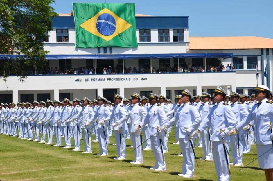 Está acabando o prazo: inscrições para Escola de Aprendizes Marinheiros terminam neste domingo (18); candidatos devem ter nível médio