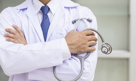 Aeronáutica abre vagas para MÉDICOS em diferentes especialidades; veja como se candidatar