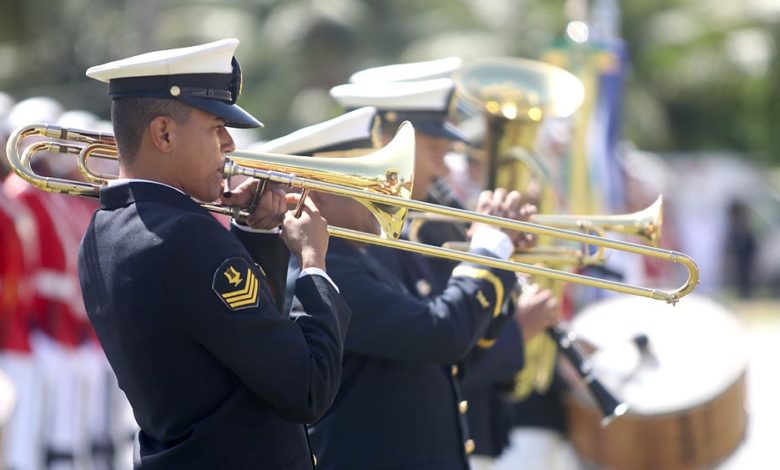 Sargento Músico: vagas abertas na Marinha do Brasil com salários acima de R$ 6 mil; veja os requisitos e participe da seleção