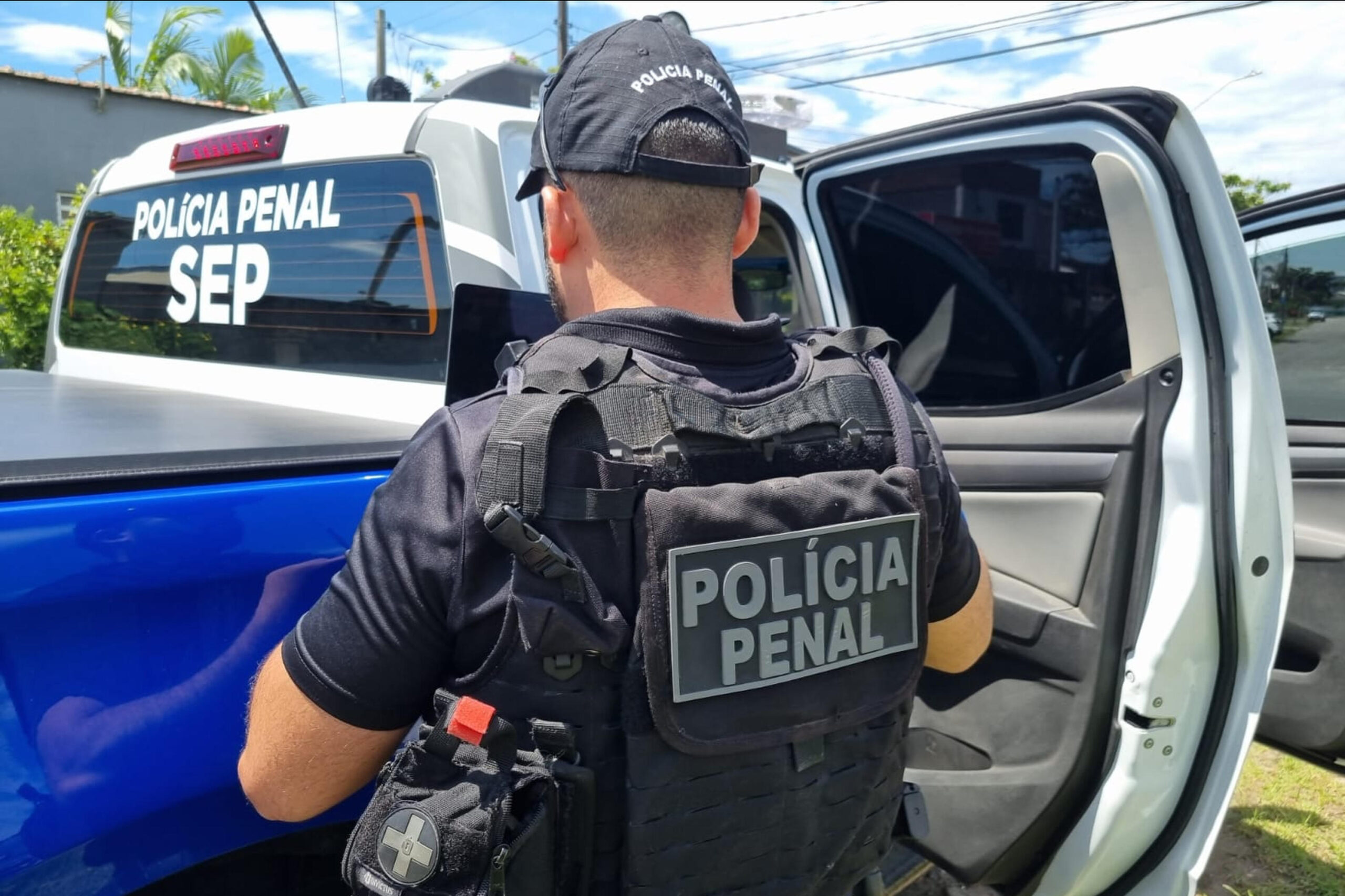 Governo do Paraná abre concurso para Polícia Penal com salários acima de R$ 5 mil; veja quem pode participar