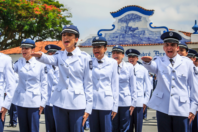 Já se inscreveu para ser SARGENTO da Aeronáutica? Inscrições terminam na próxima semana! Iniciais podem chegar a R$ 5.978,00