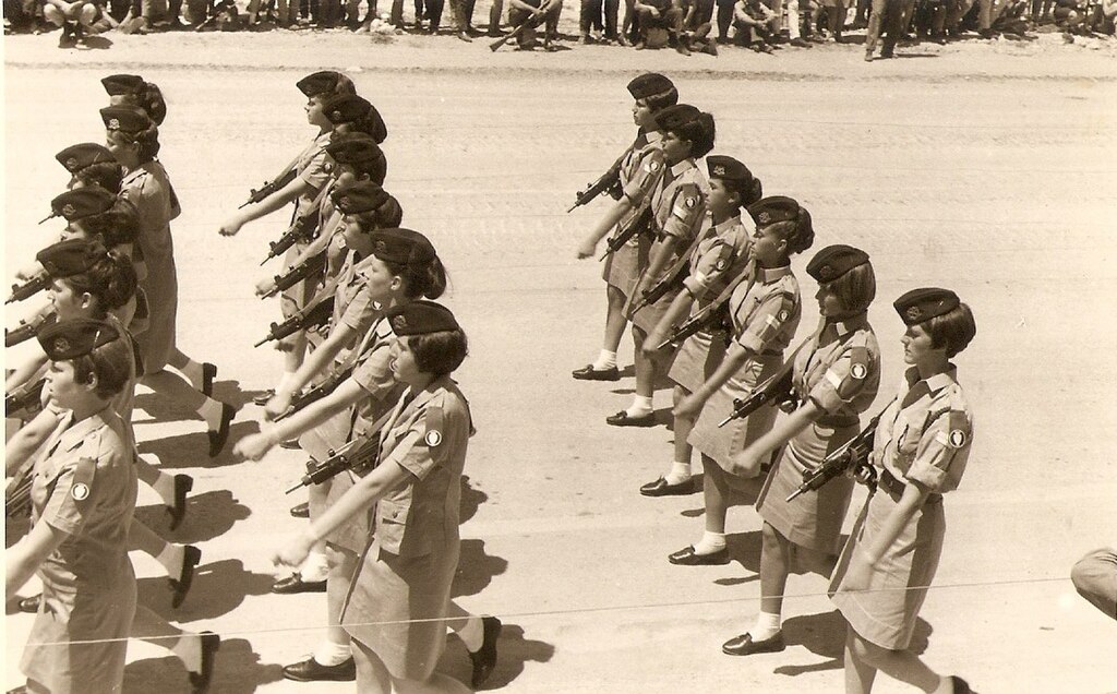 PikiWiki_Israel_IDF_parade_in_Jerusalem_in_1968.jpg