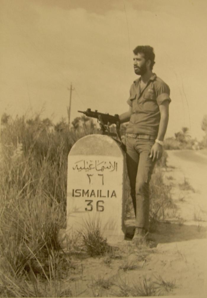 Soldado-israelense-com-a-UZI-na-Guerra-do-Yom-Kippur-1973-Wiki.il_.jpg