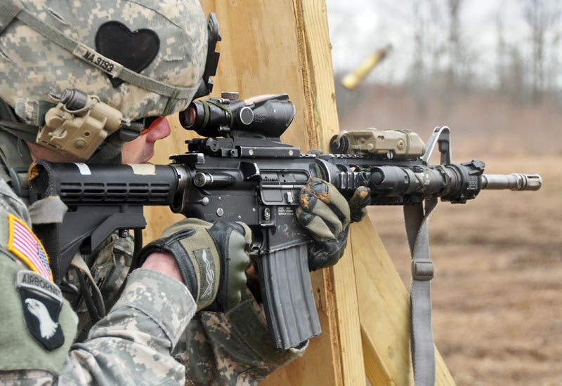 colt-m4-assault-carbine-rifle-united-states-Photo-Dpto-Defesa-USA.jpg
