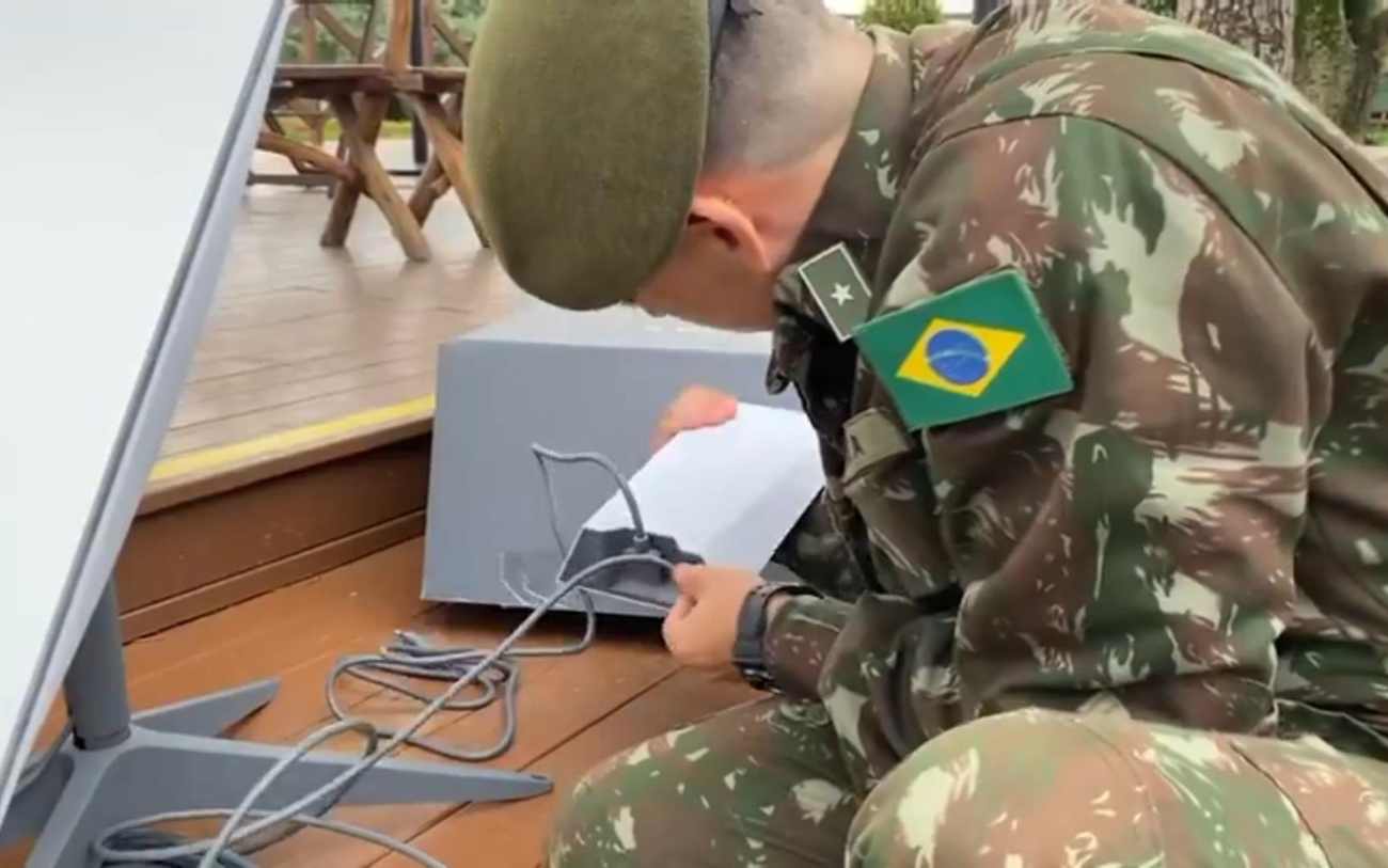 A distribuição das antenas da Starlink doadas por Elon Musk: Exército inicia o processo