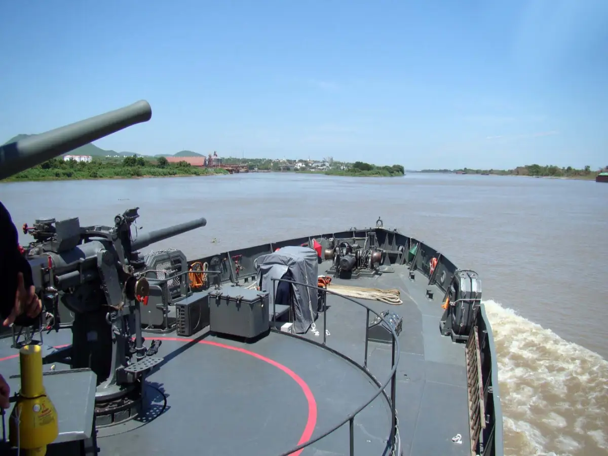 Marinha do Brasil e autoridades da Bolívia estão transformando o Canal Tamengo: parceria estratégica promete revolucionar a navegação fluvial e a defesa das nações da América do Sul
