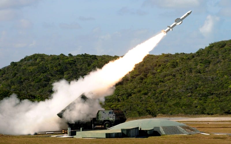 Pressão chinesa: após Norinco se oferecer pra comprar mísseis, foguetes e munições do Brasil, grupo australiano DefendTex retoma interesse em adquirir Avibras