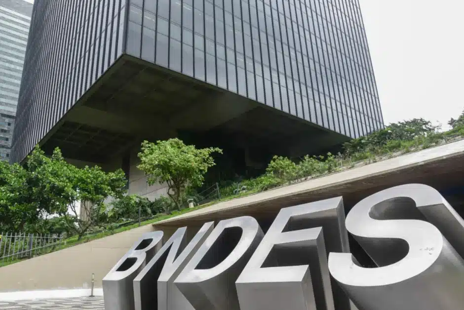 Abertas as inscrições para o concurso BNDES: 900 vagas e salários de R$ 20 mil! Veja todos os detalhes para participar e concorrer a uma das oportunidades