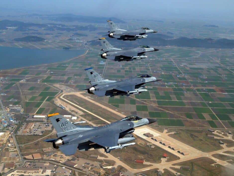EUA reforça presença militar no Indo-Pacífico para conter agressões da China com bases na Coreia do Sul, Japão e Filipinas