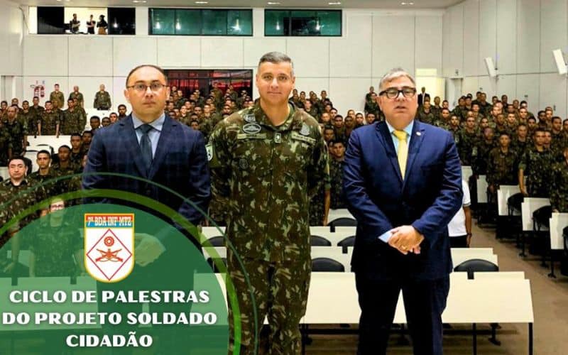 General Souza destaca a ‘sintonia perfeita’ com o compromisso à Bandeira, os Valores e a Ética militar no projeto ‘Soldado Cidadão’