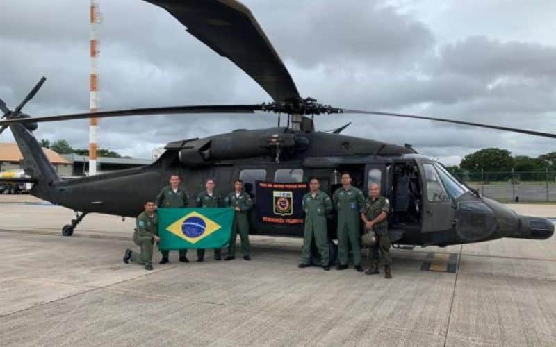 Exército compra 12 helicópteros Black Hawk por US$ 451,5 milhões, mas conta pode quase DOBRAR