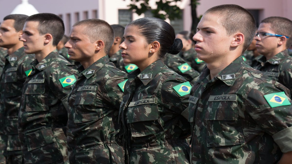 Com salário de até R$ 10 mil, Exército convoca brasileiros até 41 anos para servir como Oficial Temporário! Veja como se inscrever