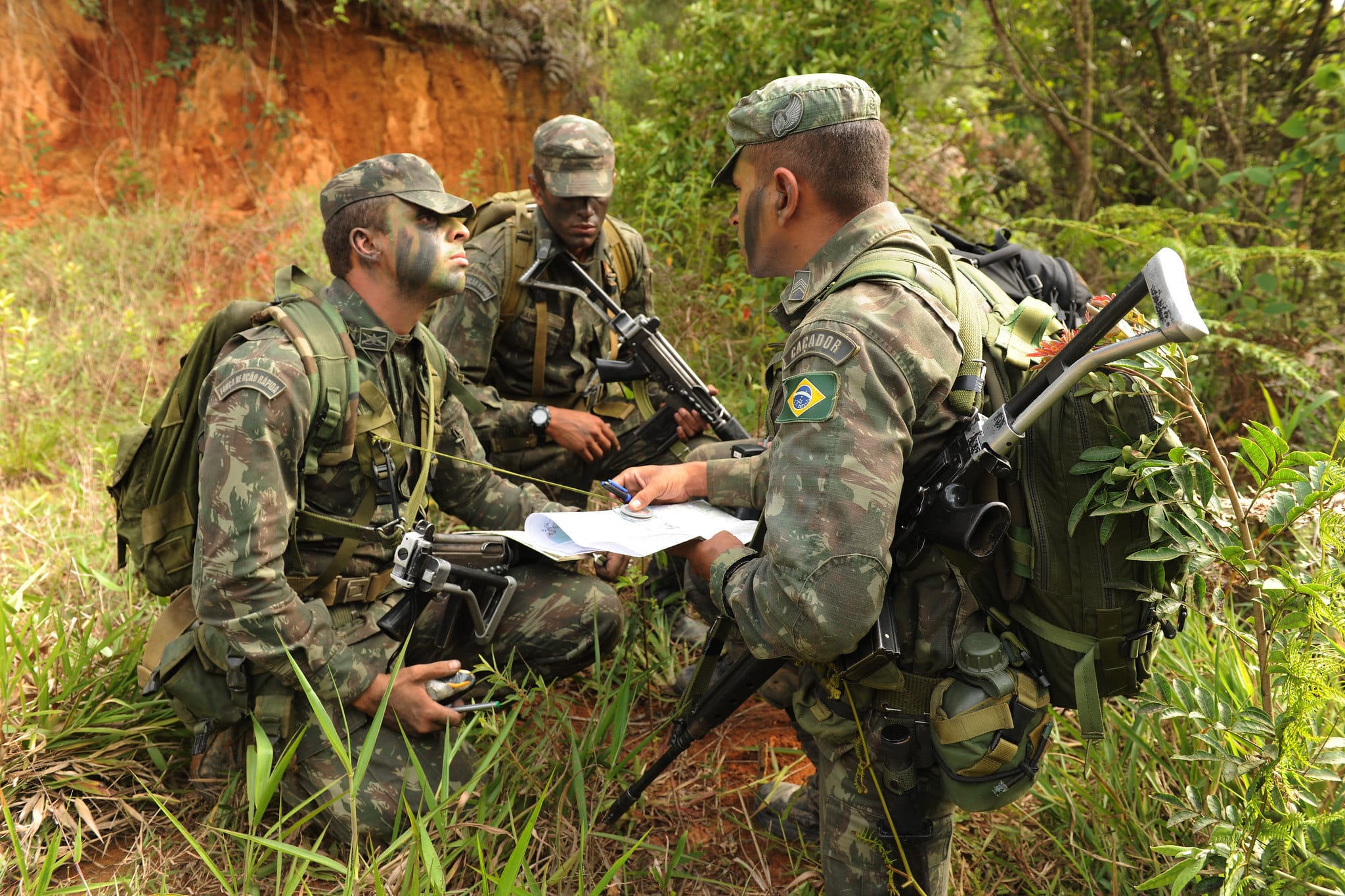 Inscrições para Sargento Temporário do Exército terminam na próxima semana: vagas para quem tem ensino médio e idade até 40 anos