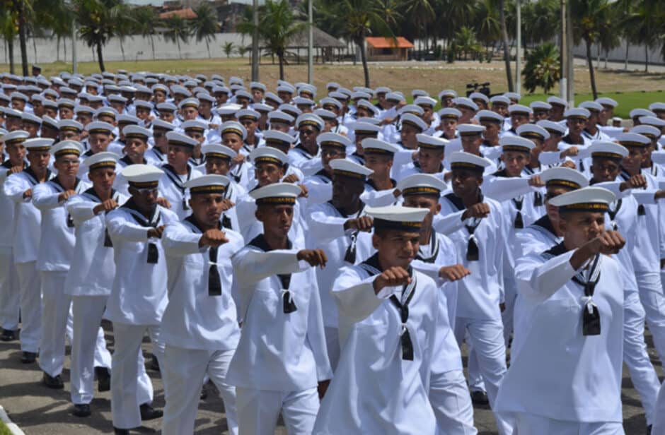 Veja 3 processos seletivos para Temporários do Exército e da Marinha que encerram inscrições em julho, mas que ainda dá tempo de participar
