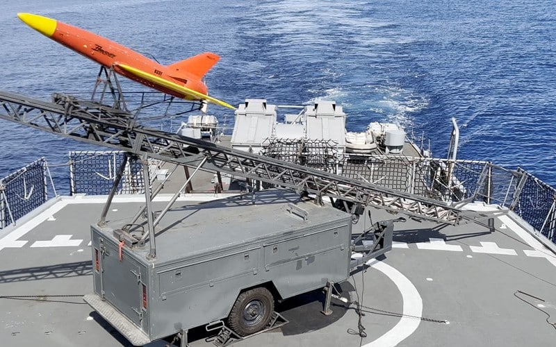 “Estamos conscientes das novas ameaças”: Marinha faz novo exercício militar letal contra alvos de superfície e aéreo. Força Naval usou mísseis, navios, caças e helicóptero