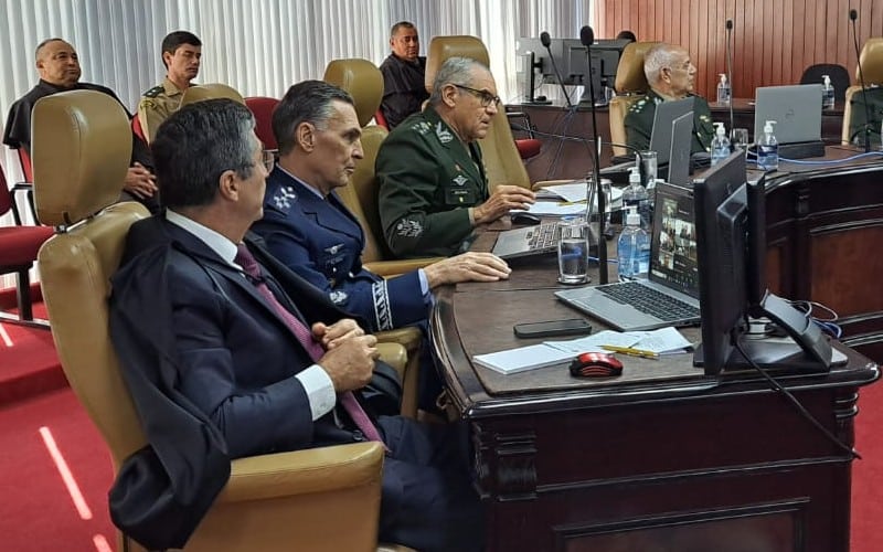 “Perigo para a ordem pública”: Acusado de furto de 21 armas de arsenal de guerra do Exército tem habeas corpus negado pela Justiça Militar. Carga incluía metralhadoras .50 pra defesa antiaérea e abate de veículos