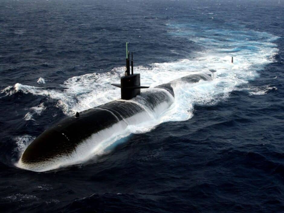 A aposentadoria prematura dos submarinos da Classe Los Angeles: O erro estratégico da Marinha Americana que pode custar caro